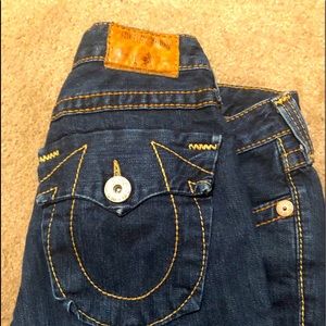 TRUE RELIGION JEANS